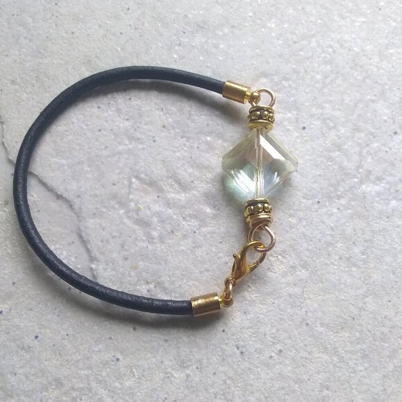 Minimalist Leather + Crystal Bracelet! 6.5" Wrist ~ Stylish Controversial Trendy - Picture 3 of 7